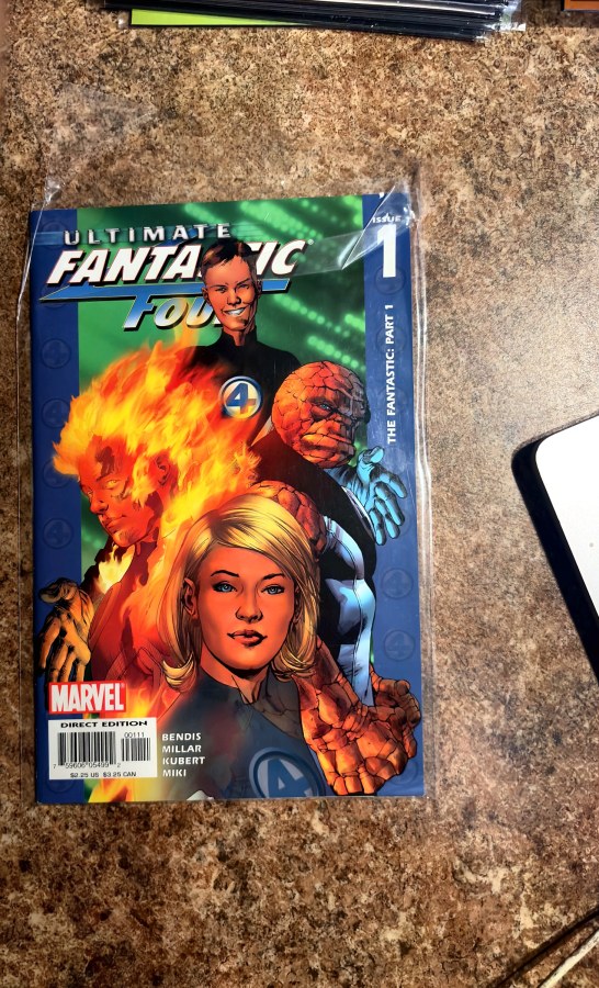 Ultimate Fantastic Four #1 (2004) Marvel cover